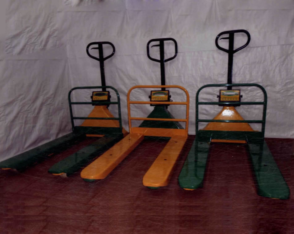 Pallet - Estiva con Báscula hasta 2.500KG